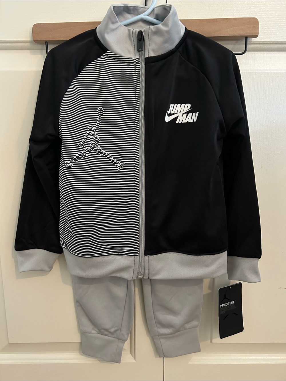 NWT Jordan Jump Man Nike Kids' Black Gray Track Suit Jacket Pant 2-Piece Set, 3T